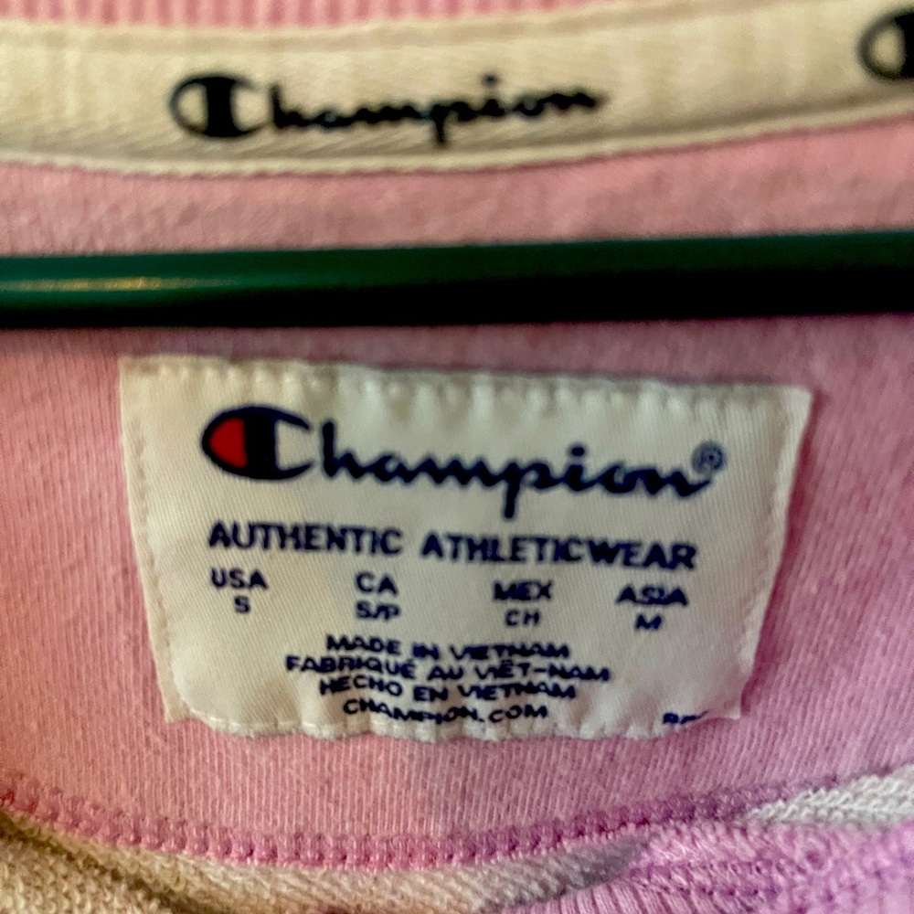 Champion sweatshirt gently used